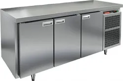 Купить стол охлаждаемый hicold gn 111/tn o (-2+10), островн., 3 двери,1835х700х850 – цена от завода, доставка до двери | RuOborudovanie.ru