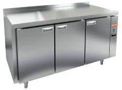 Купить стол охлаждаемый hicold sn 111/tn p с сист.центр.охл. (-2+10), 3 двери, 1500х600х850 – цена от завода, доставка до двери | RuOborudovanie.ru